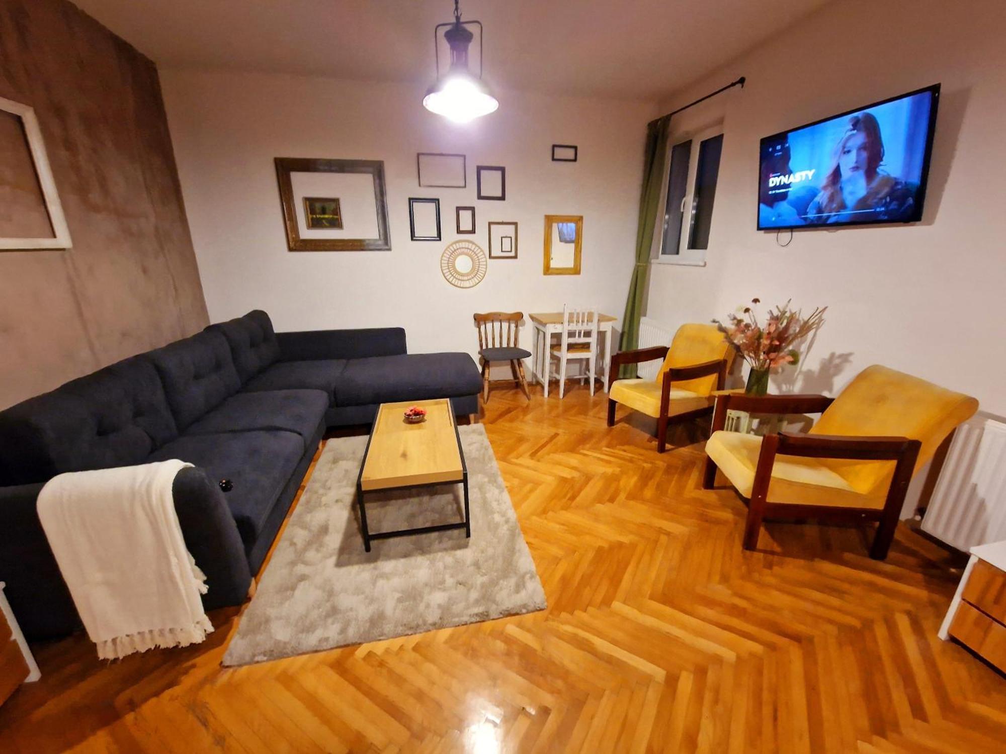 Nomad Apartment Braşov Esterno foto