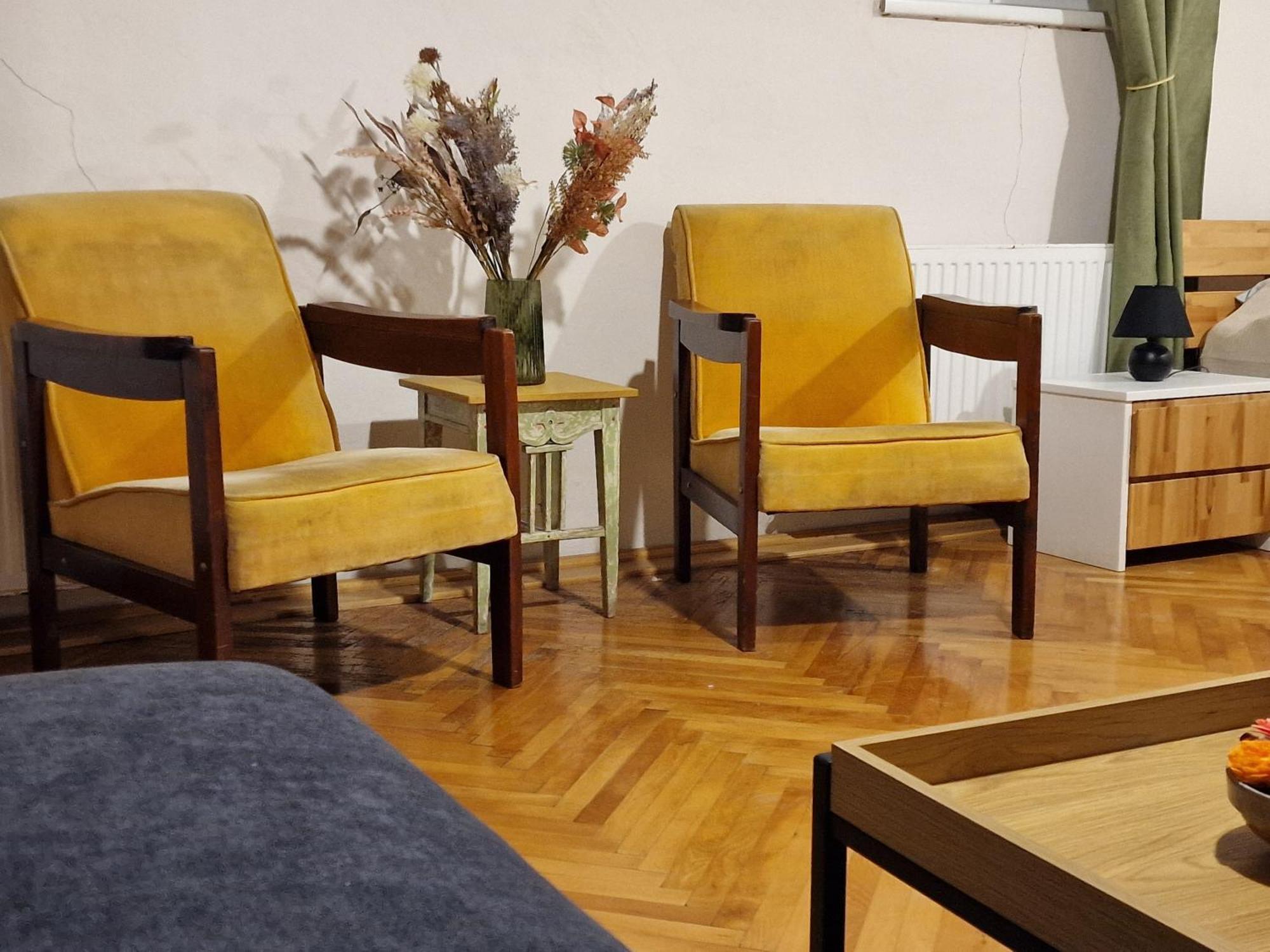 Nomad Apartment Braşov Esterno foto